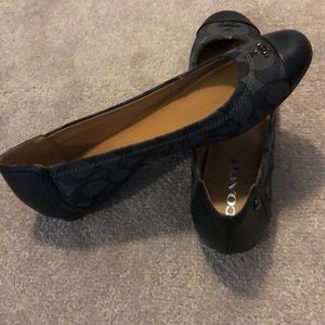 Size 7 Coach flats